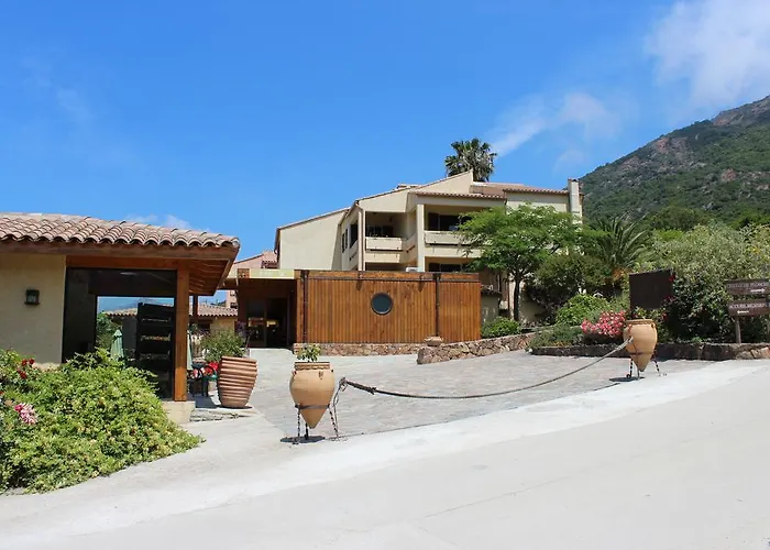 L Incantu Aparthotel