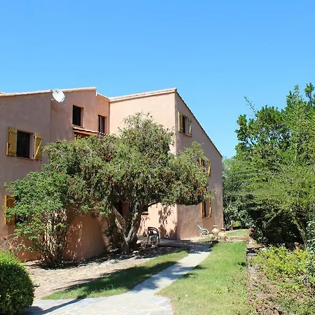 Apartmanhotel L Incantu *