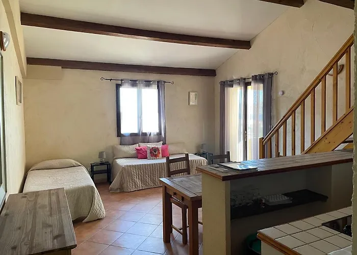 L Incantu Apartahotel